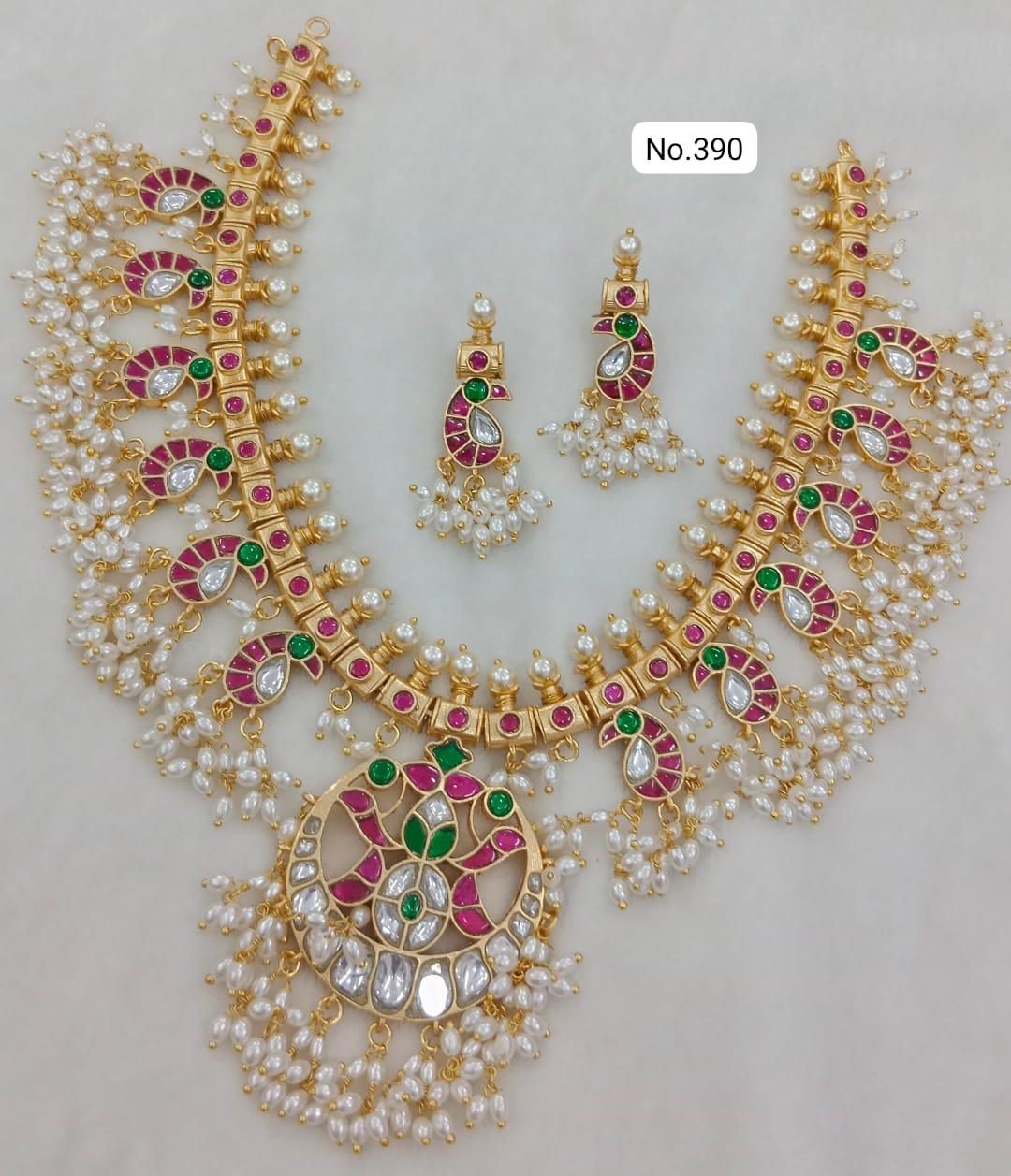 Brundavan Jewellery store in Secunderabad - Customer shopping experience